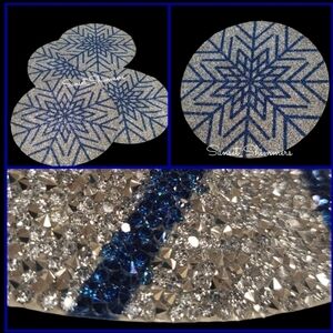 x4 Sparkles Home Snowflake Luminous Rhinestone Christmas Placemats Chargers Set